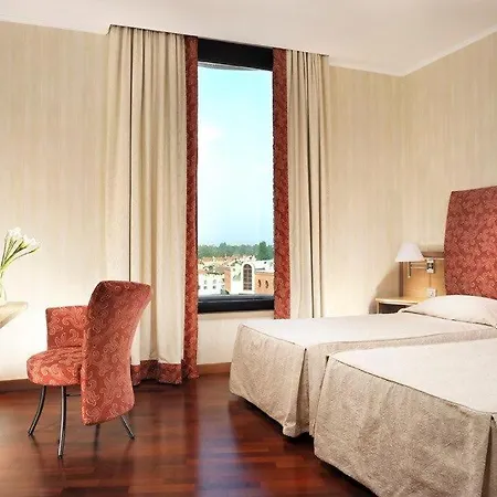 Poli Hotel San Vittore Olona Exterior photo