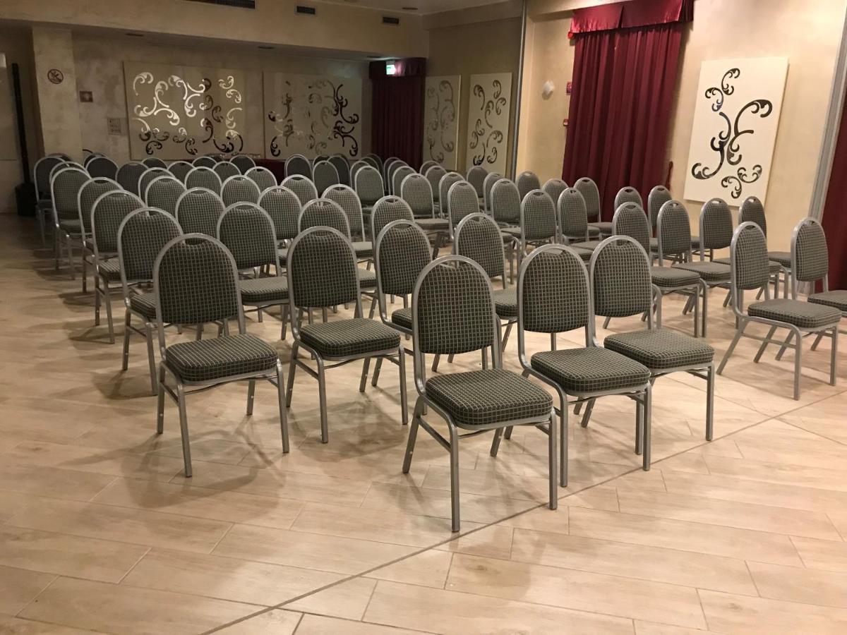 Poli 4*