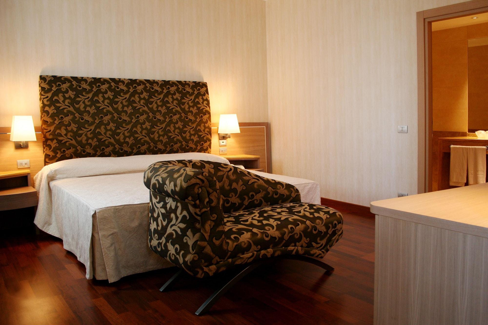 Hotel Poli