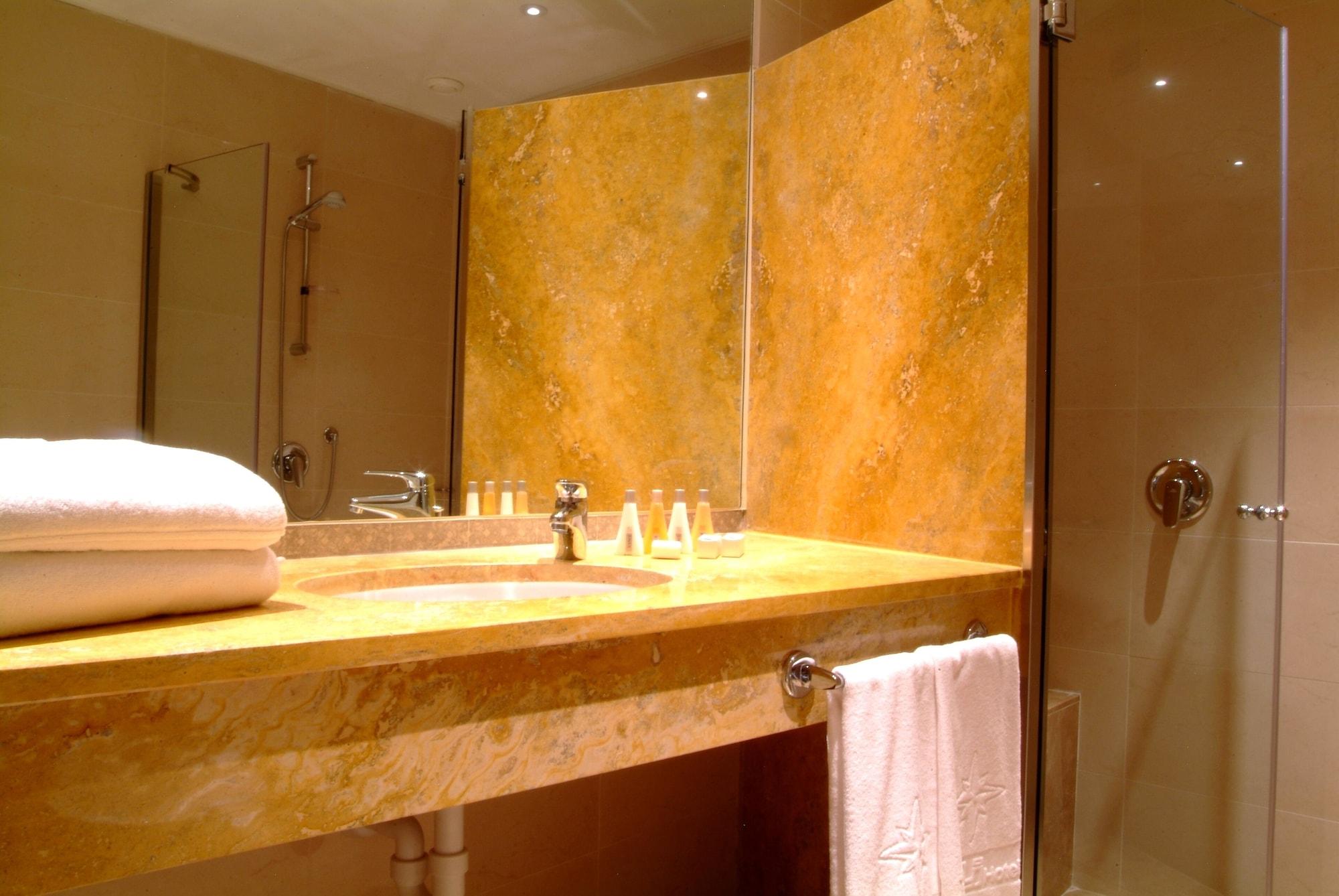 Hotel Poli 4*